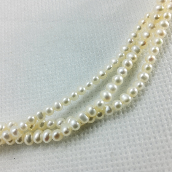 Pearlfection Triple Strand - Picture 4 of 9